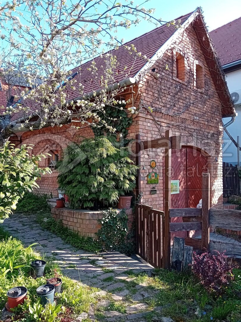Udvar