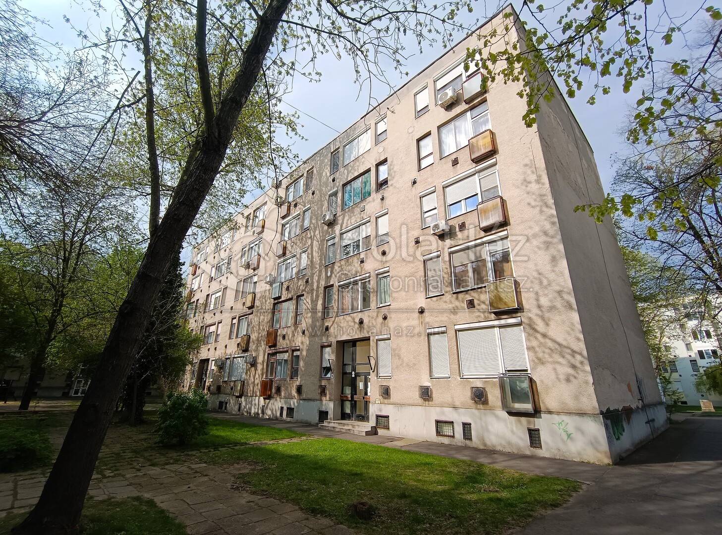 Társasház