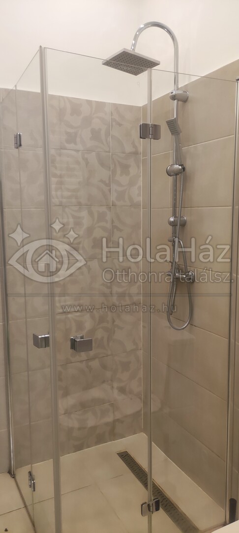 Zuhanyzó
