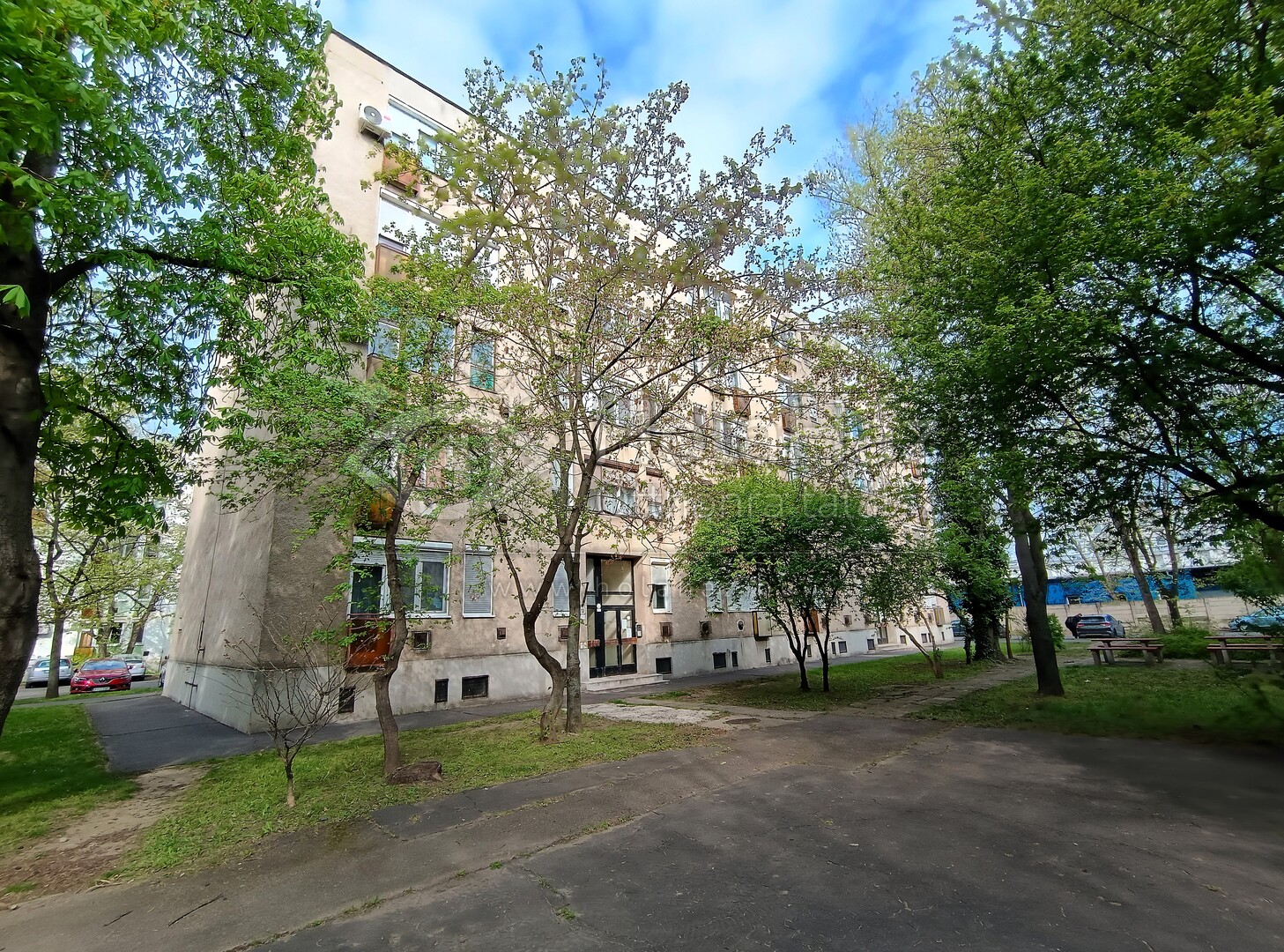 Társasház