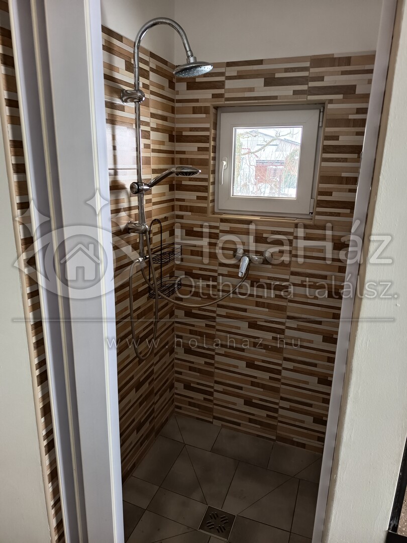 Zuhanyzó