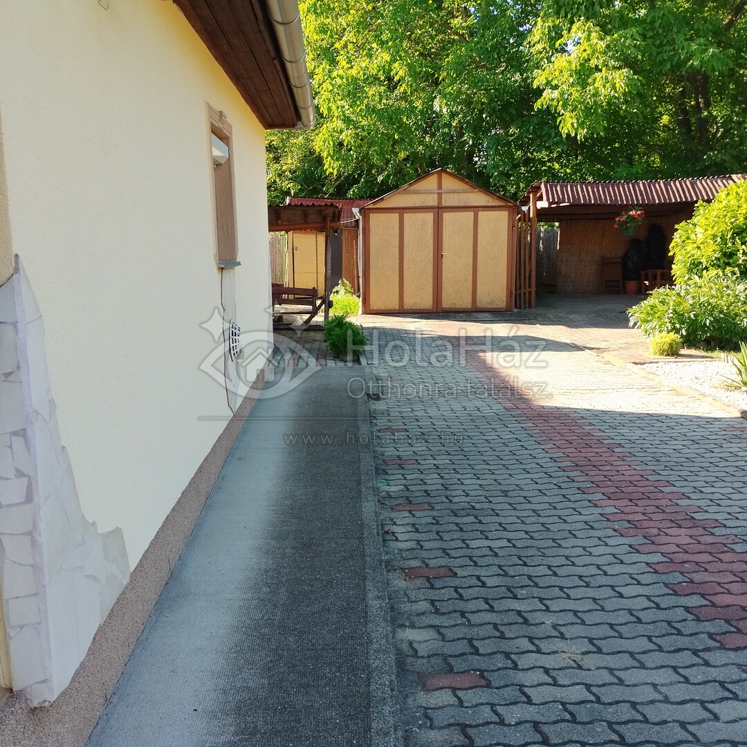 Udvar