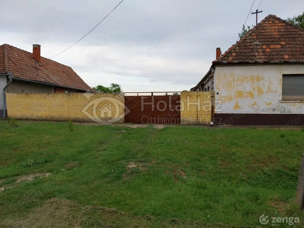 Udvar