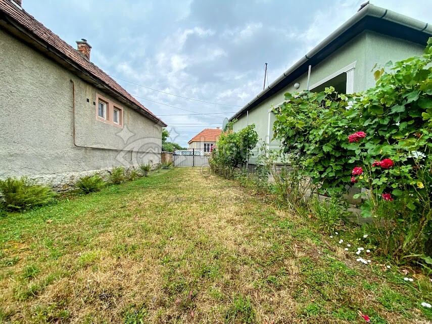 Udvar