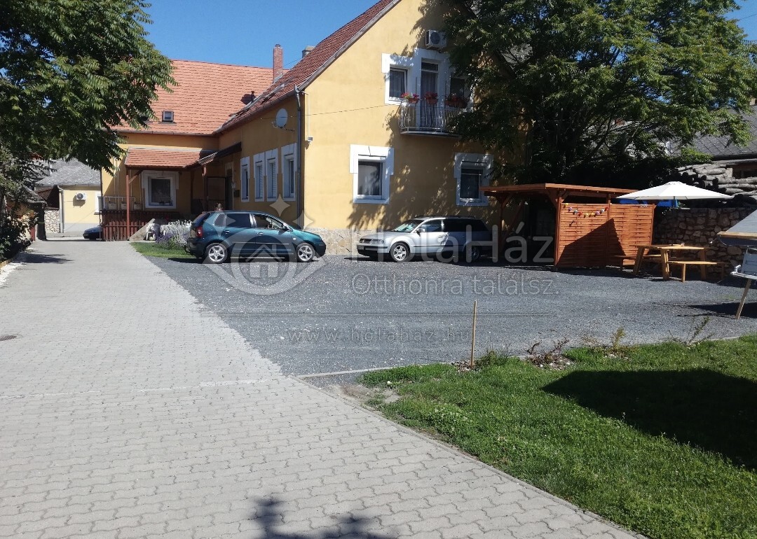 Udvar