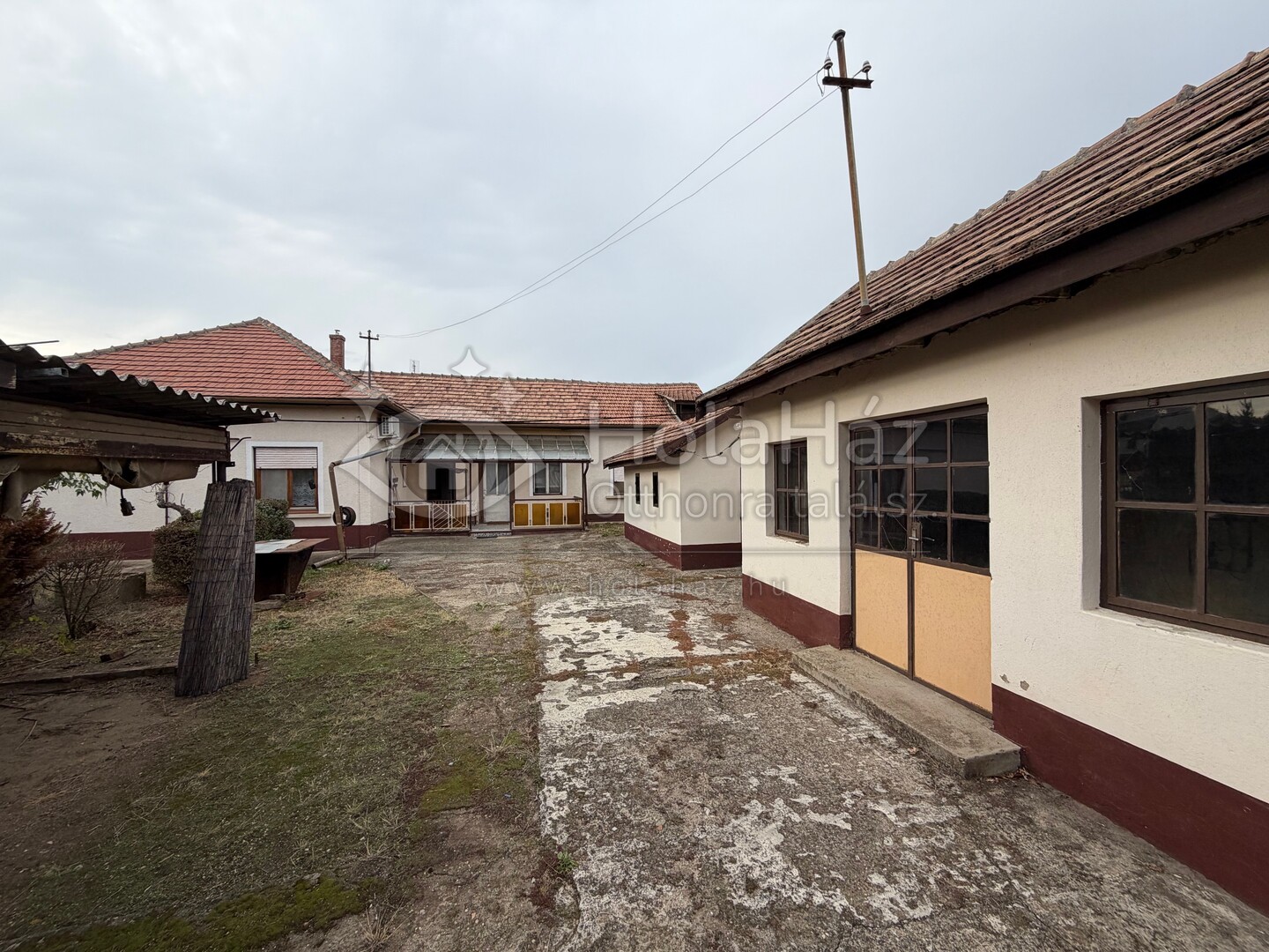 Udvar