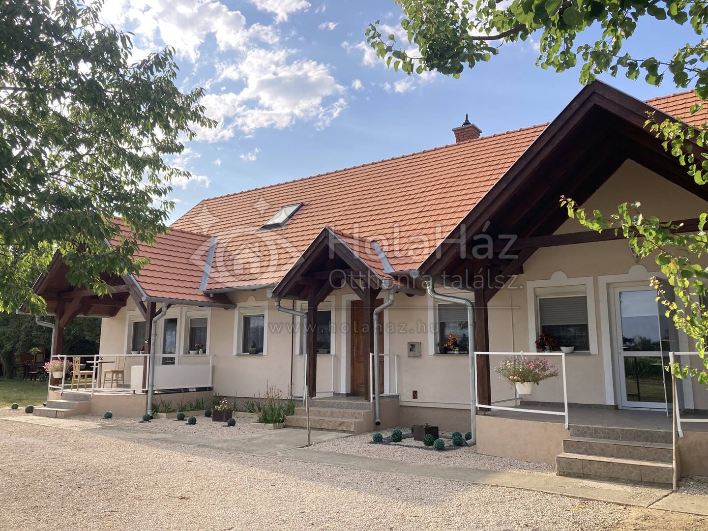 Ház