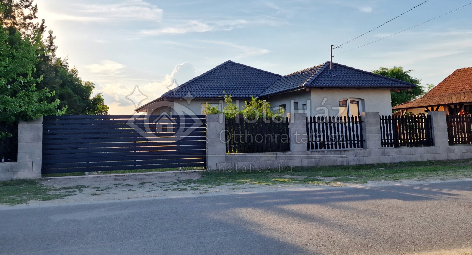 Ház