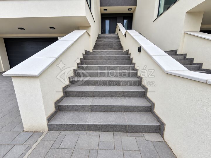 Lépcső