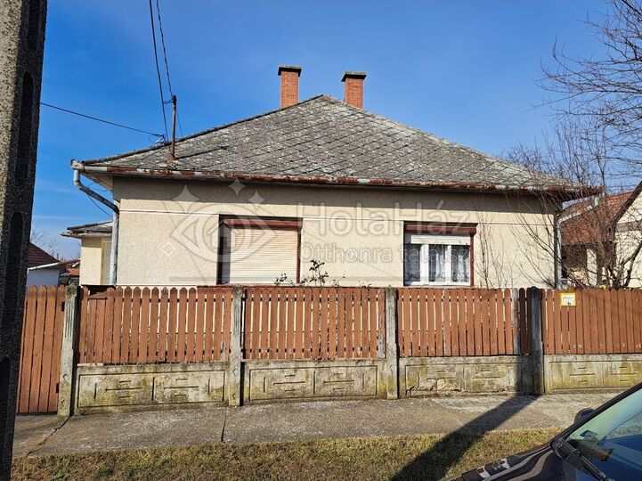 Ház