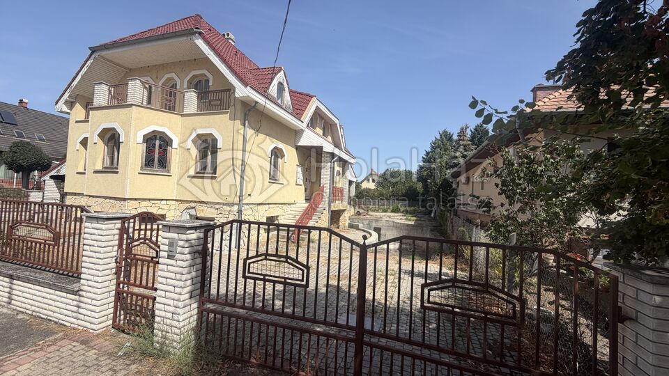 Ház