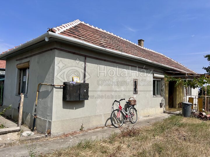 Ház – Eladó 2 szobás ház Mezőkövesden, 16 MFt