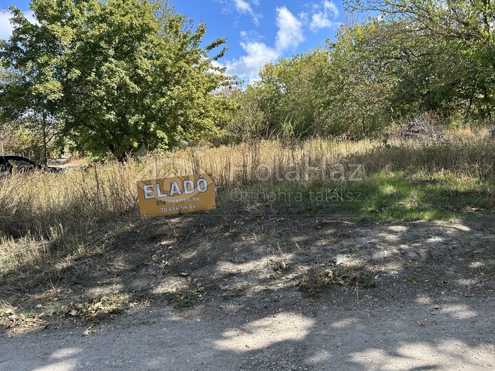 Telek – Eladó 781 m²-es telek Biatorbágyon, 6 MFt