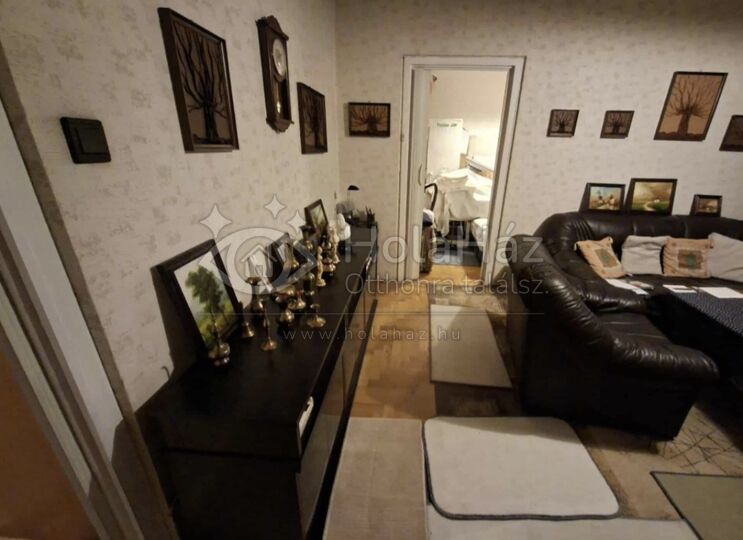 Nappali – Eladó 1 szoba + 2 nappali panel lakás Budapesten, 58 MFt
