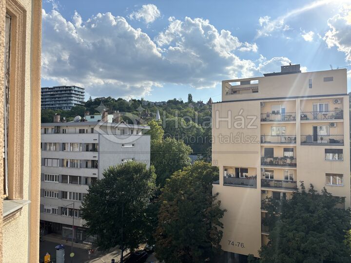 Kilátás – Kiadó 1 szoba + nappalis társasházi lakás Budapesten, 250 eFt/hó