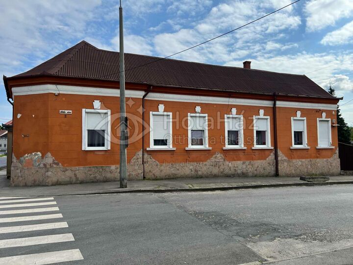 Ház