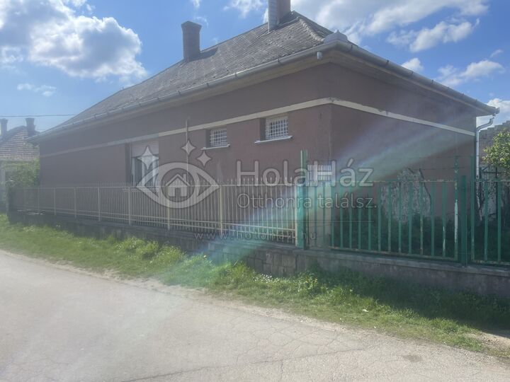 Ház