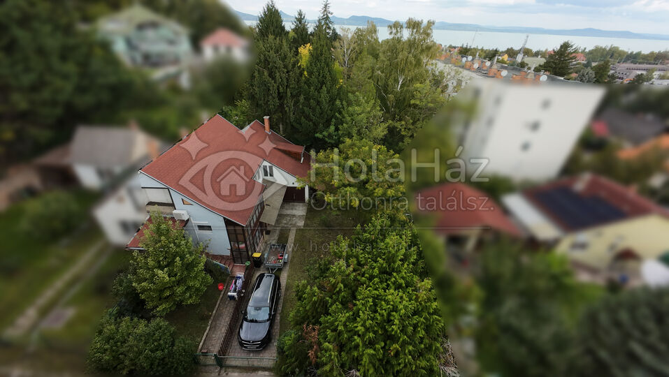 Családi ház – Eladó 3 szoba + nappalis ikerház Fonyódon, 85 MFt