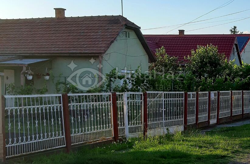 Ház – Eladó 2 szobás ház Debrecenben, 94 MFt